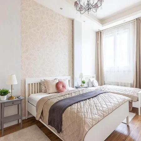 Luxurious In Liszt Ferenc Square Daire Budapeşte