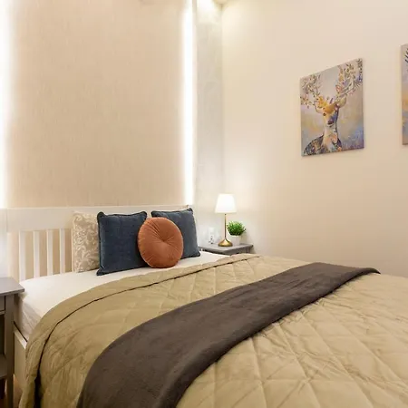 Luxurious In Liszt Ferenc Square Daire Budapeşte